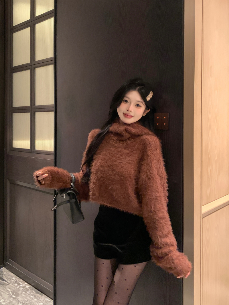 實拍 毛毛圓領短款毛衣女冬季2023新款顯瘦上衣+帽子兩件套