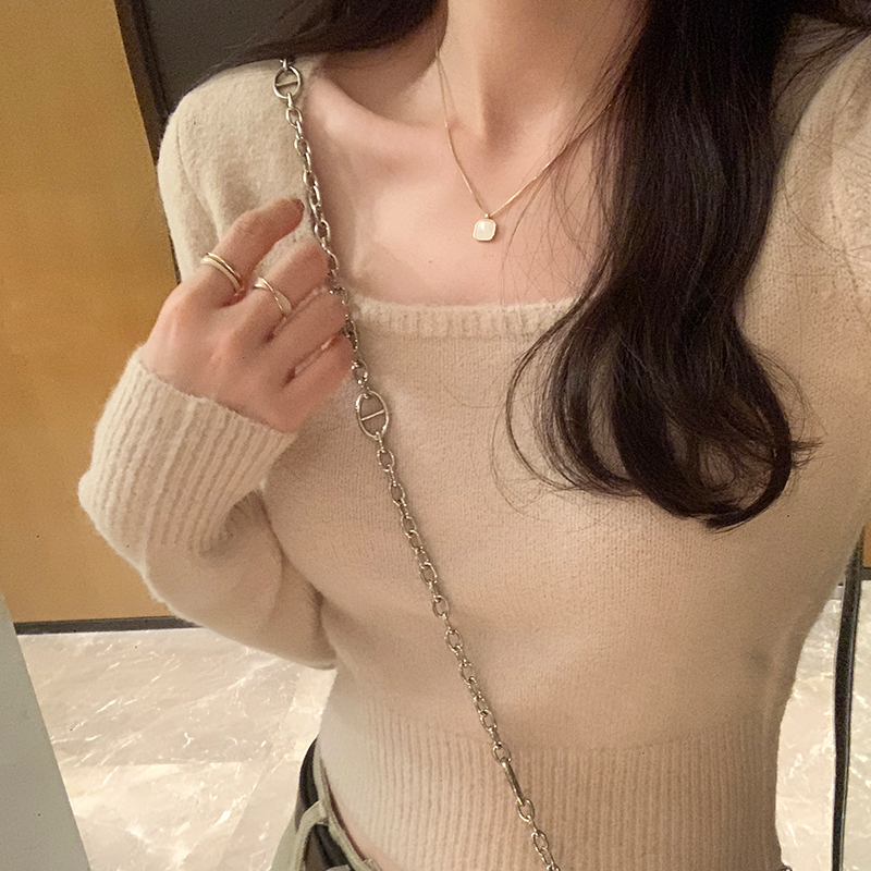 方領打底衫女秋冬款法式修身顯瘦套頭短款毛衣內搭加厚針織衫