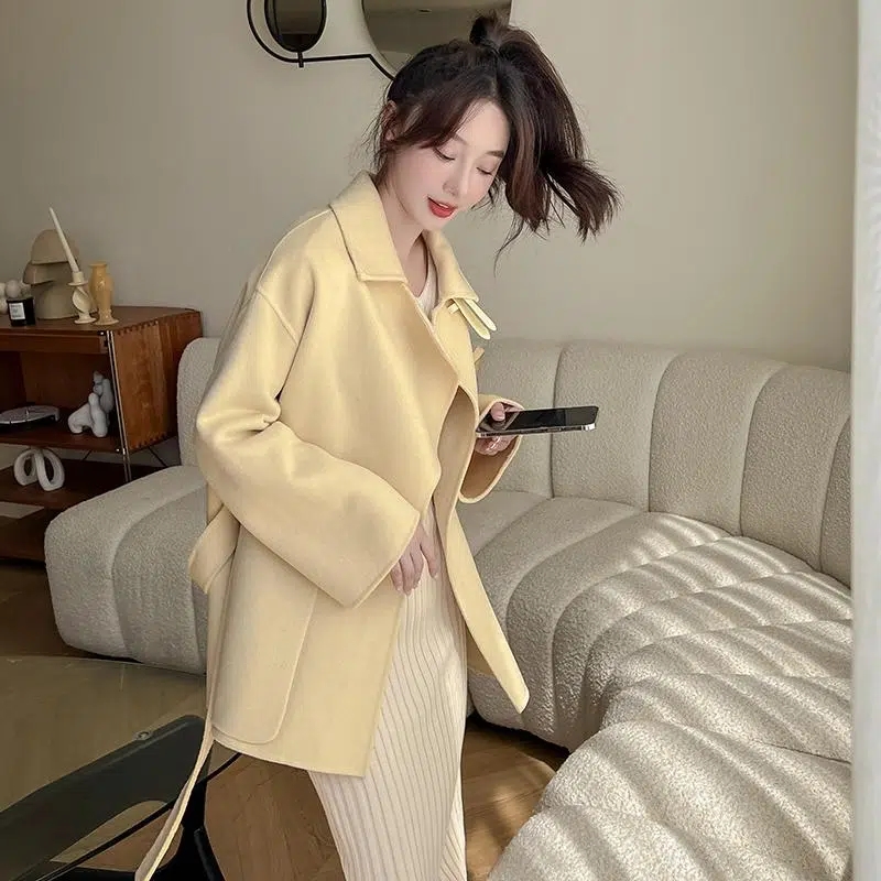 黃色呢子大衣女短款秋冬季新款韓版寬鬆洋氣質溫柔風毛呢外套