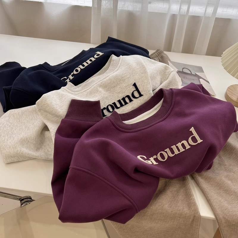 Korean style velvet thickened gray three-dimensional letter round neck pullover sweatshirt for women loose lazy style autumn and winter warm top