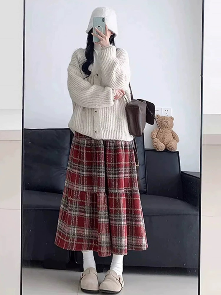 紅色格子毛呢半身裙女秋冬款2023新款今年流行a字高腰包臀裙