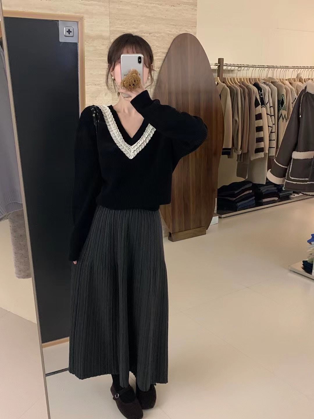 Sheep 三色 甜美精緻層層蕾絲小花邊V領羊毛套頭毛衣女2023冬季