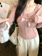 Actual shot of girl's inner wear, spliced ​​lace bottoming women's autumn and winter bow brushed warm fake two-piece top
