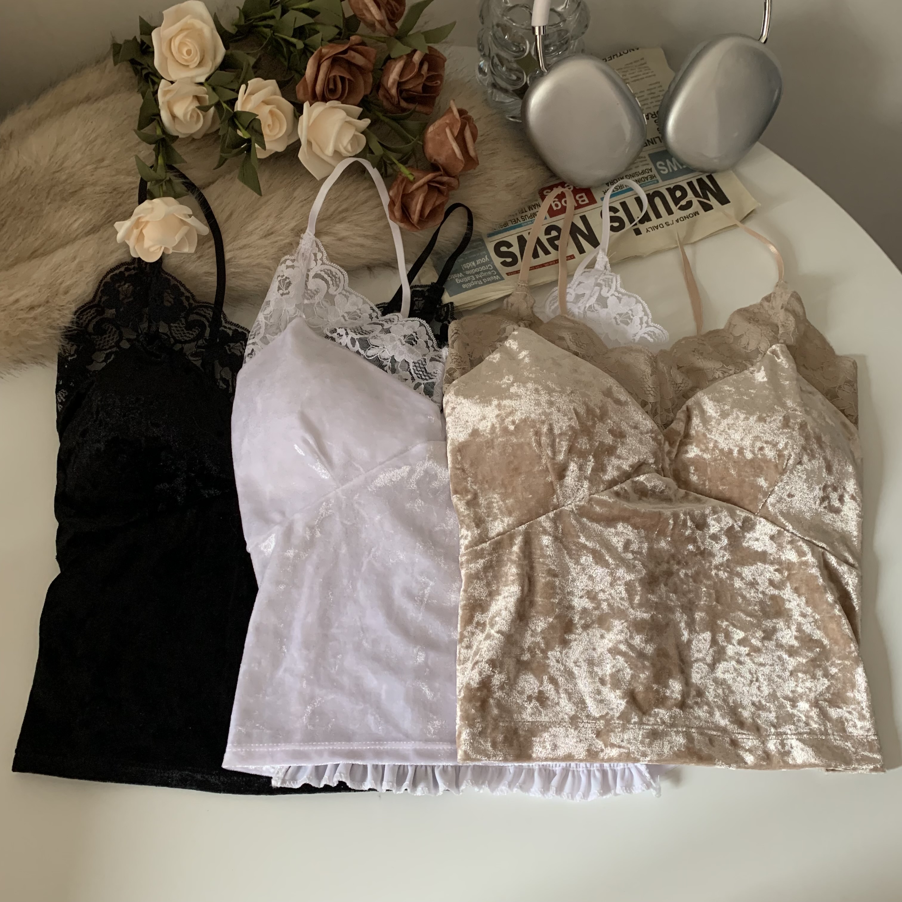 Real shot of lace gold velvet splicing suspenders versatile small vest winter sexy beautiful back slim underwear