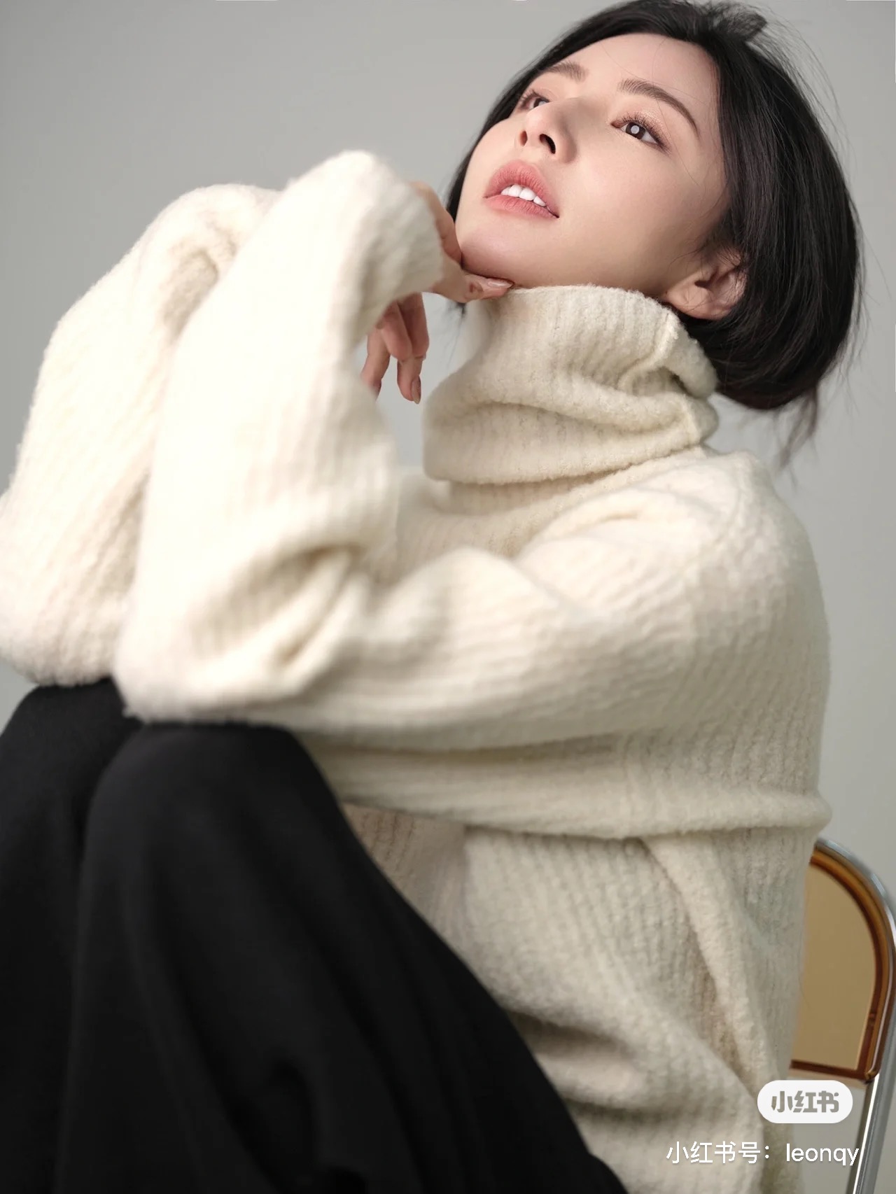 軟糯女士針織高領白色毛衣2023新款秋冬季高智感加厚內搭上衣打底
