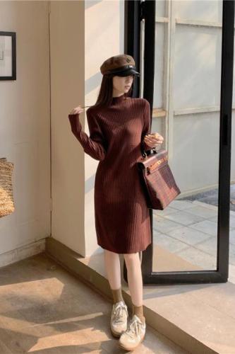 Actual shot, autumn and winter ~ half turtleneck long-sleeved dress, slim fit, loose and elegant knitted skirt for women