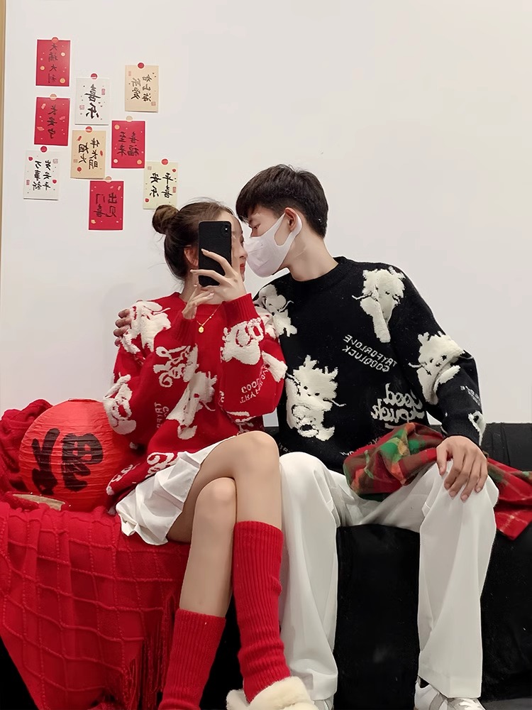 龍年本命年情侶裝紅色毛衣2024新款秋冬季特別的網紅過年衣服外套