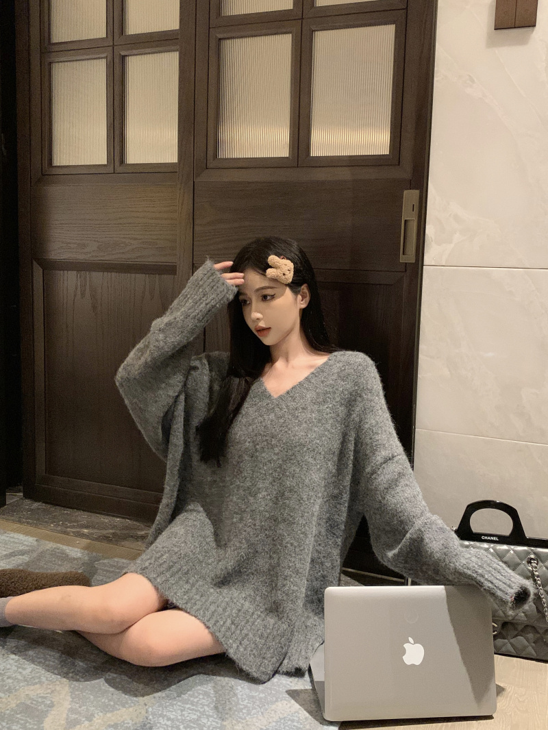 實拍～寬鬆慵懶大v領套頭毛衣女針織衫