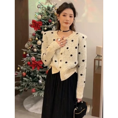 French round neck knitted cardigan new autumn and winter women's lazy style red single-breasted high-end outer sweater jacket