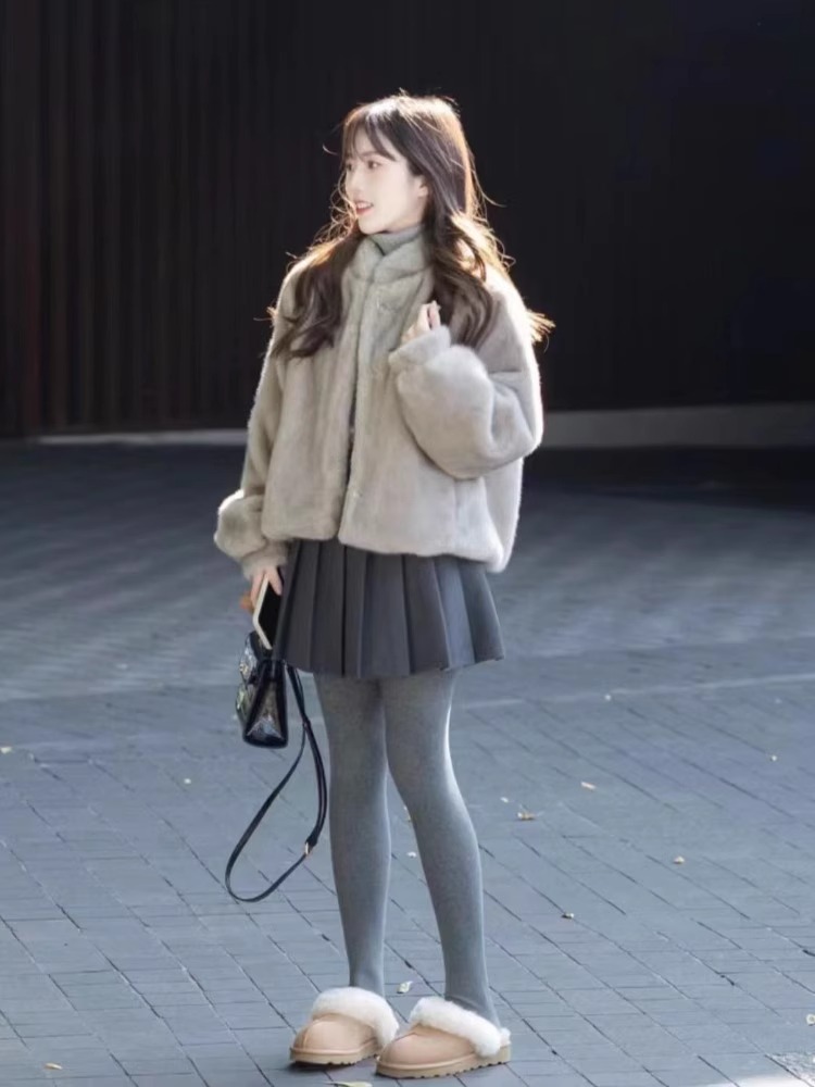 灰色毛絨外套百褶短裙兩件套秋冬小個子溫柔系炸街奶乖穿搭一整套
