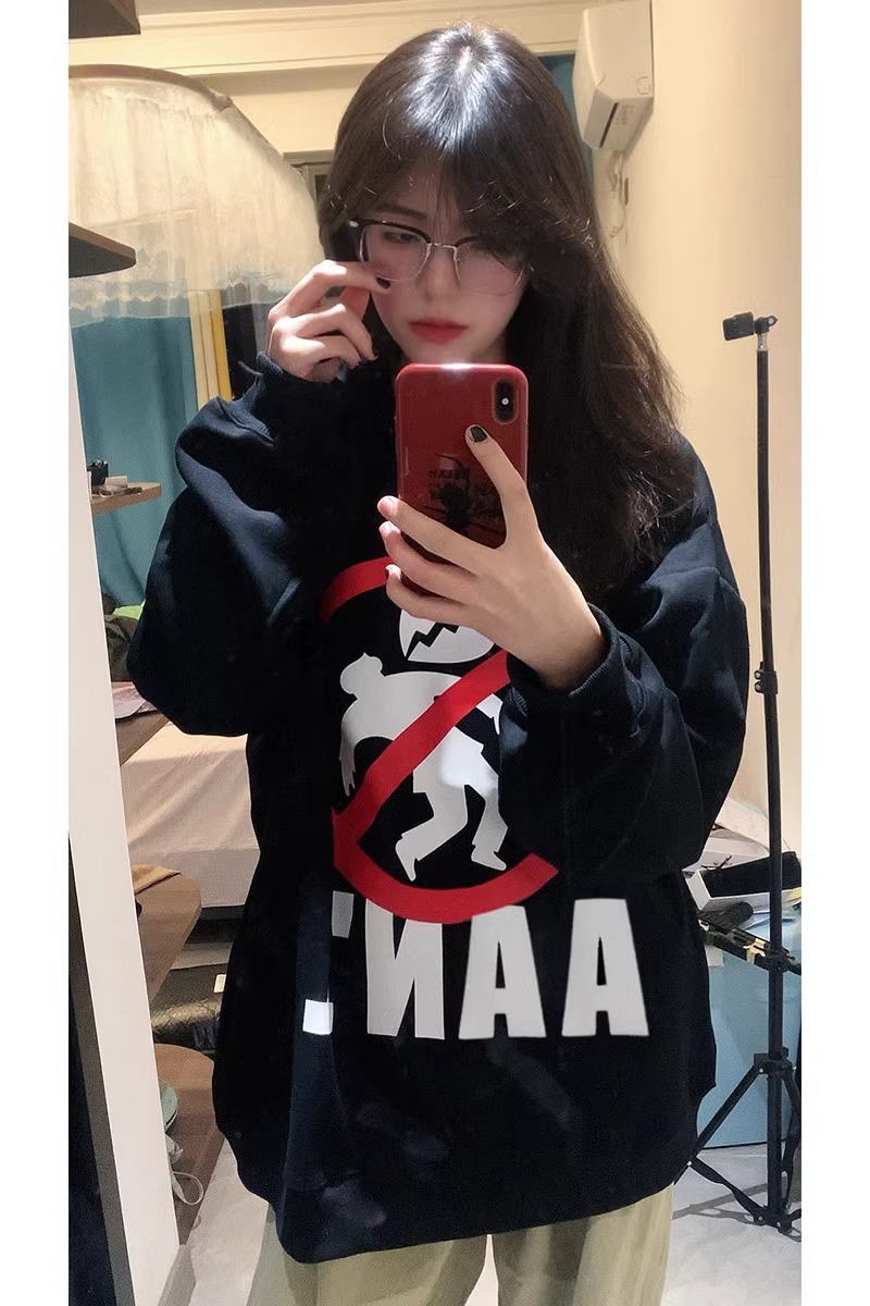食毛華棉複合牛奶絲300克銀狐絨400克前後印花無口袋連帽衛衣女