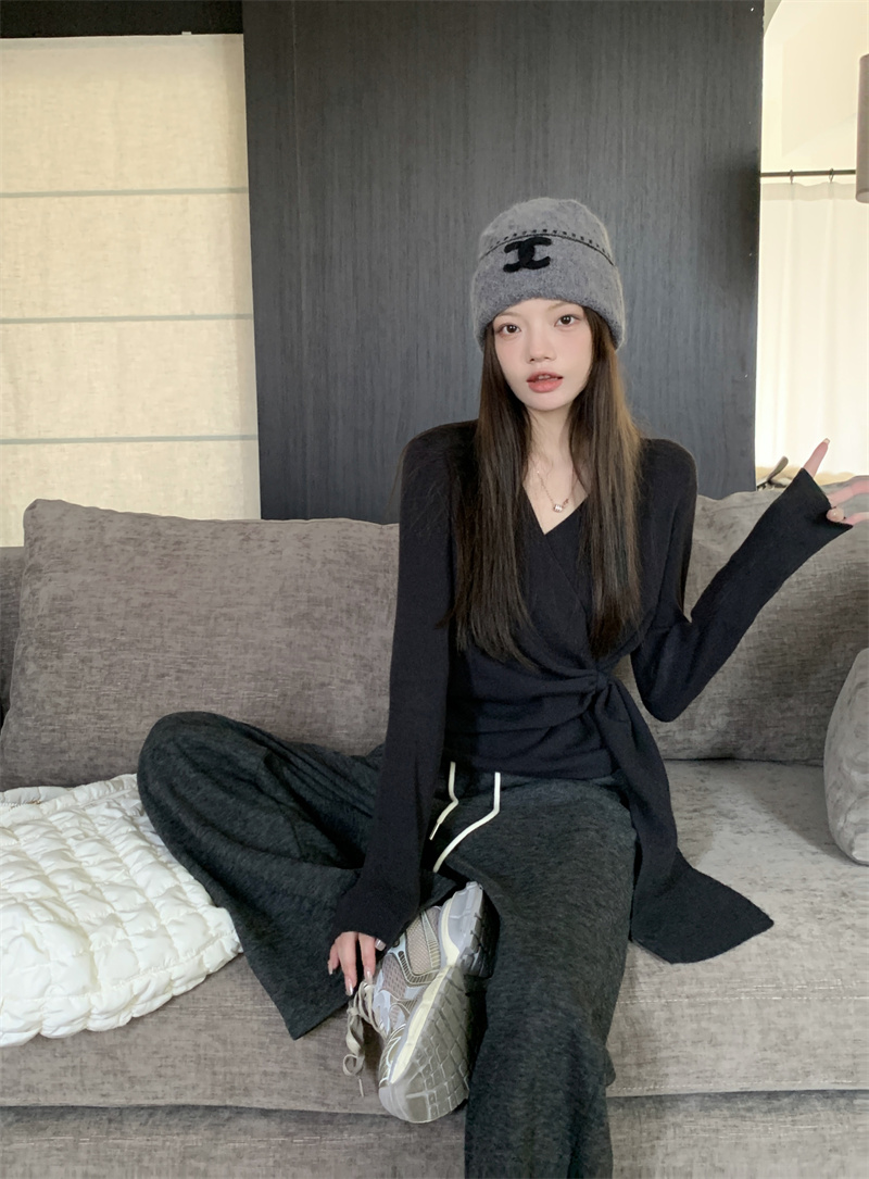實拍~秋冬新款設計感交叉綁帶簡約針織衫+加厚加絨闊腿長款
