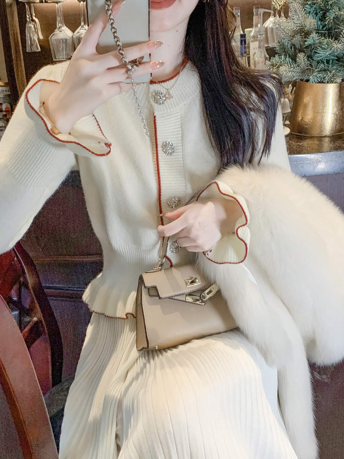 魚兔子的兔子針織上衣女秋冬2023新款開衫韓系修身木耳邊撞色毛衣