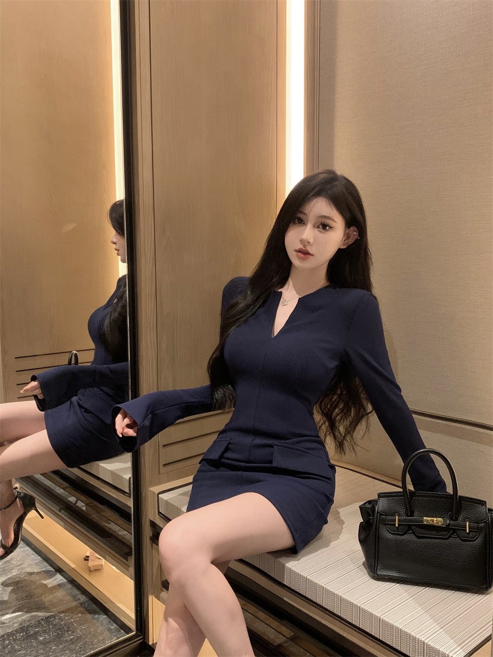 法式辣妹V領長袖襯衫連衣裙女名媛氣質高級性感修身收腰包臀短裙