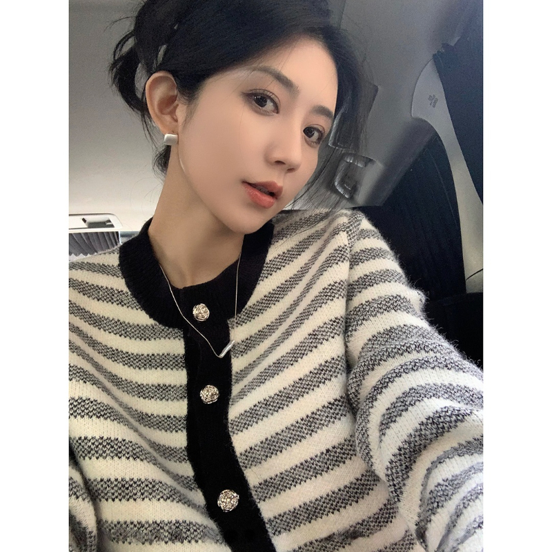 品質法式高級感撞色條紋長袖針織衫毛衣女秋冬寬鬆短款上衣