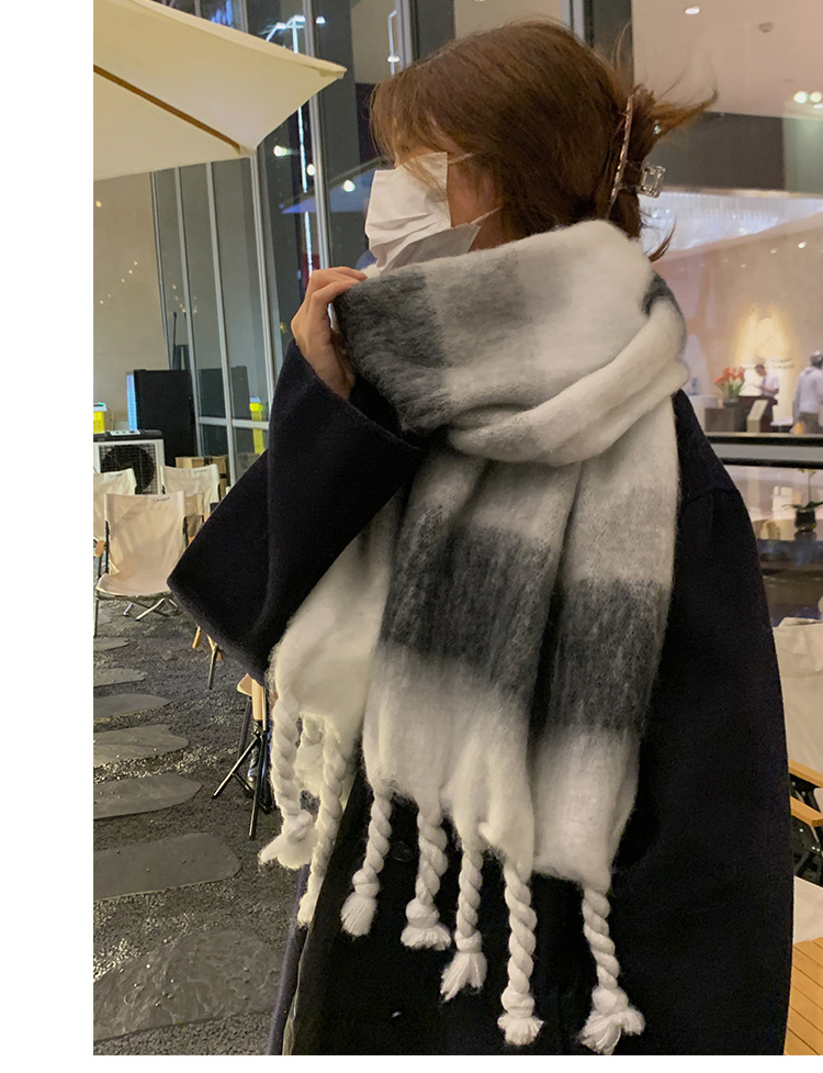 高級感漸變拼色馬海毛圍巾女冬季加厚保暖韓國ins新款仿羊絨披肩