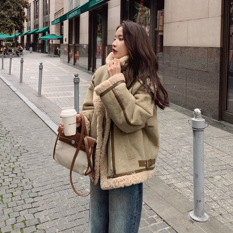 皮毛一體羊羔毛外套女冬季加厚2023新款設計感拼接加厚機車服棉衣