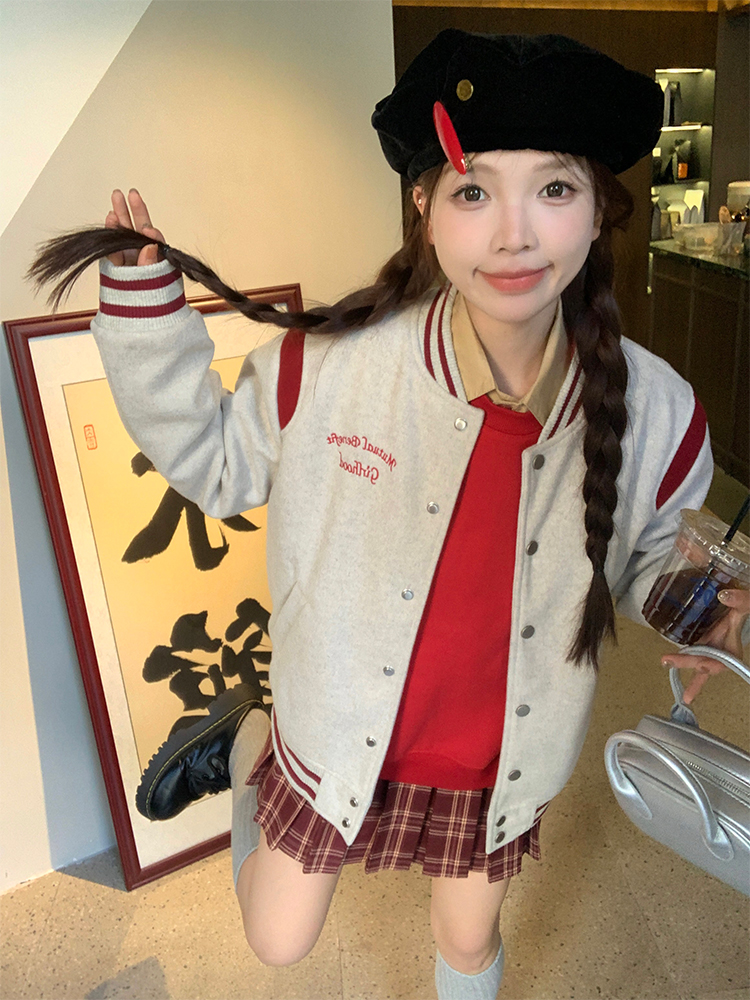 Real shot of the popular senior from the baseball club ~ embroidered contrasting color baseball uniform jacket suit