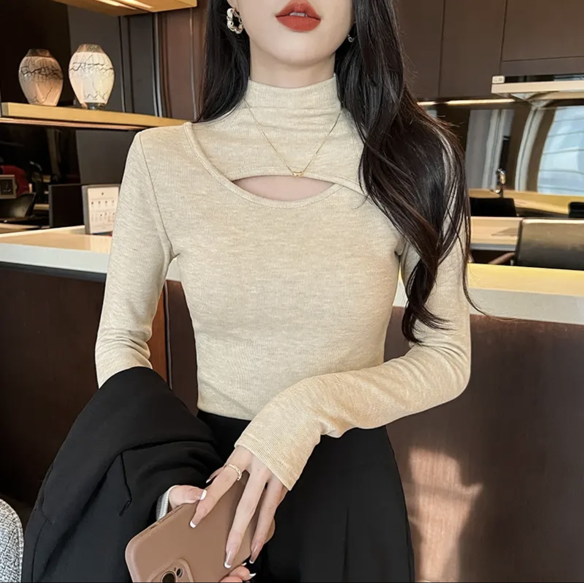 加絨打底衫女秋冬新款鏤空設計感時髦洋氣半高領修身內搭磨毛T恤