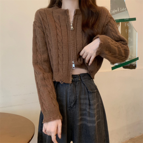 Real shot of lazy style twist sweater jacket for women in autumn and winter ripped knitted cardigan short long-sleeved top