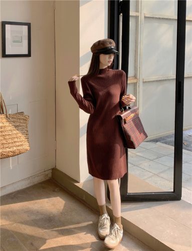 Actual shot, autumn and winter ~ half turtleneck long-sleeved dress, slim fit, loose and elegant knitted skirt for women