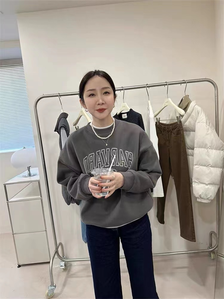 灰色圓領字母印花加絨衛衣女秋冬寬鬆上衣