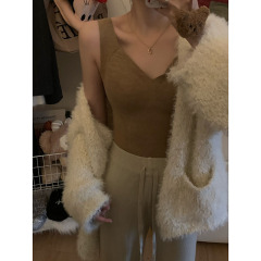 Shot in Autumn/Winter, German wool seamless warm vest for women, fishbone line waist-cinching, slimming, with breast pads, suitable for layering as a base top