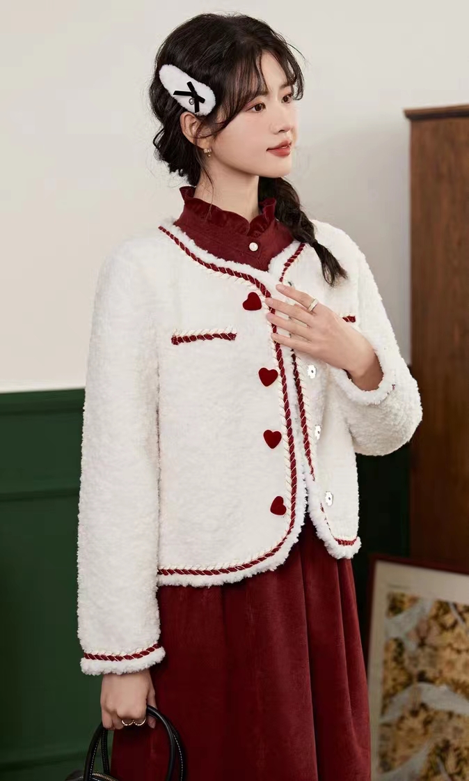 French style short jacket for women 2023 winter new style small imitation sherpa fur one-piece top