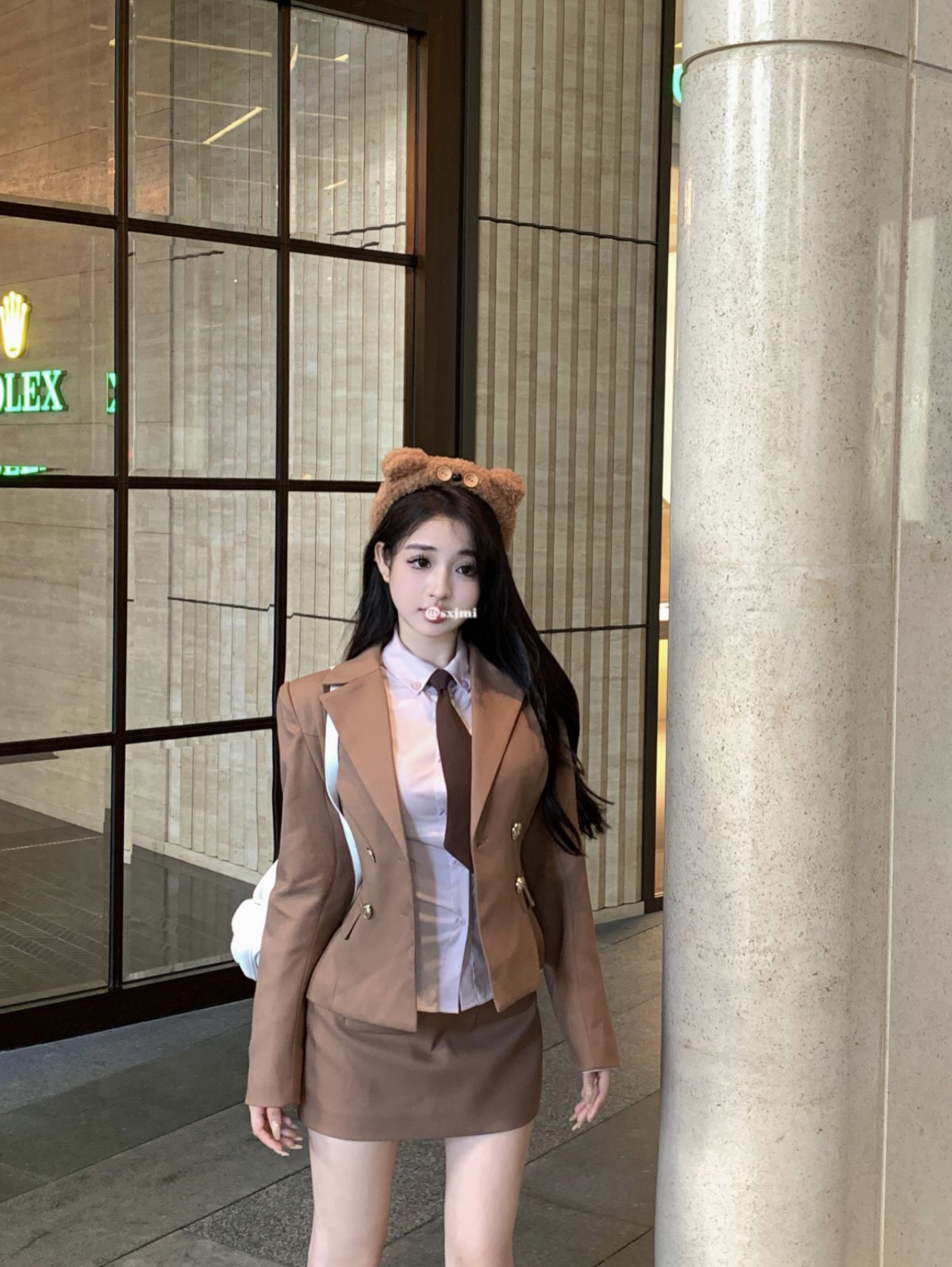 實拍美拉德女神氣質咖色西裝風顯嫩jk三件套