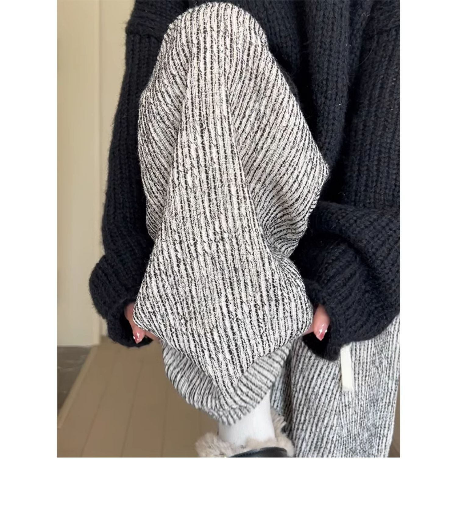 Thickened woolen pants for women in autumn and winter 2023 new style striped wide-leg pants small fragrant style lazy casual plus velvet pants