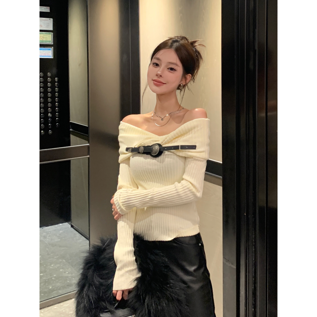 復古氣質一字肩長袖針織衫女秋季辣妹修身短款別致打底衫毛衣上衣