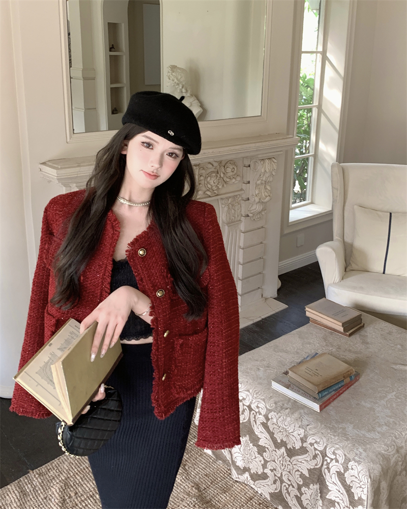 Real shot Xiaoxiangfeng jacket 2023 winter high-end temperament short top retro metal buckle down lining