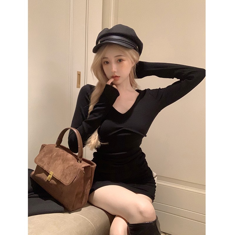 連衣裙女韓系辣妹風性感v領長袖打底裙秋季新款修身緊身包臀短裙