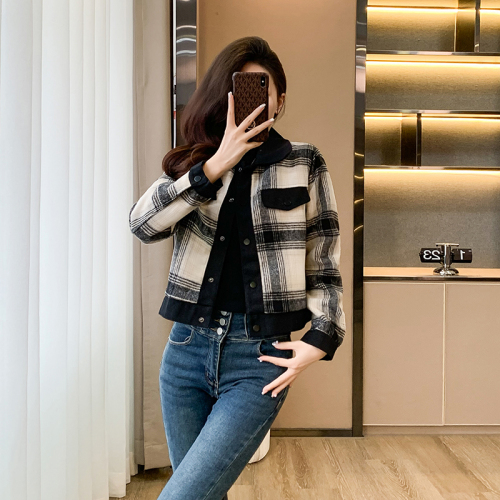 2024 spring simple casual loose H-shaped regular long-sleeved single-breasted short coat fashionable and versatile