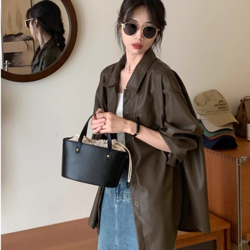 Lazy style coffee color pu mid-length leather jacket for women spring and autumn 2024 new loose leather jacket shirt trend