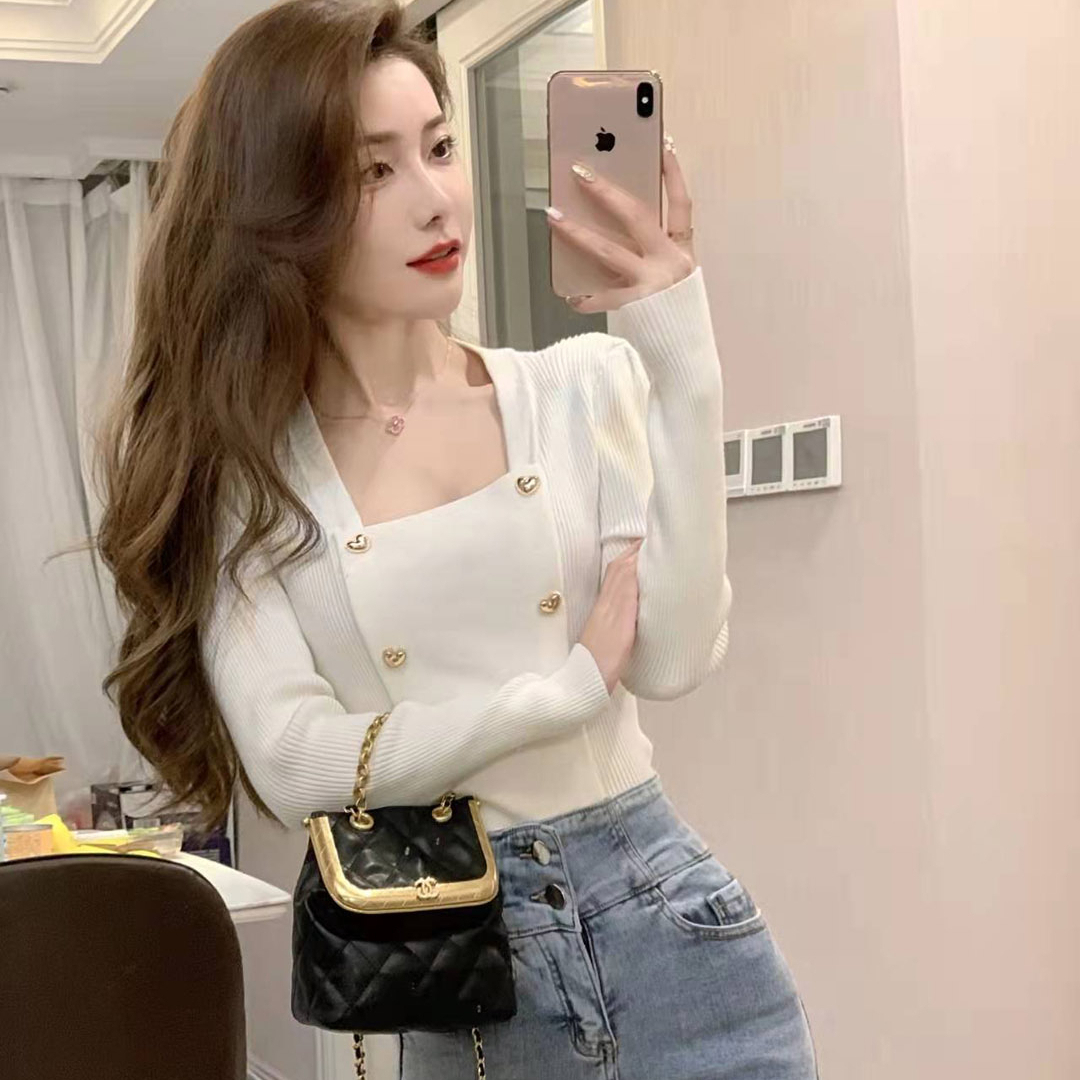 軟糯風甜美紅色毛衣設計感小眾女秋方領針織衫內搭上衣白色打底衫