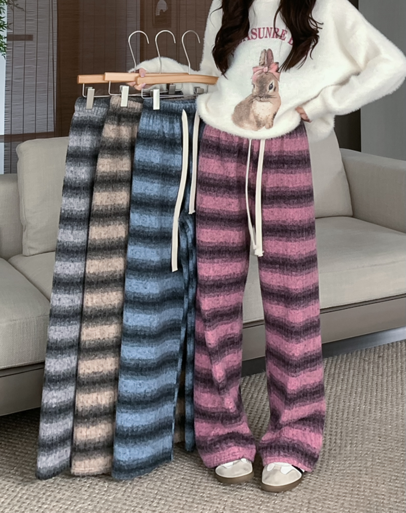 Actual shot of new velvet and thickened retro contrast striped high-waisted slimming wide-leg floor mopping pants