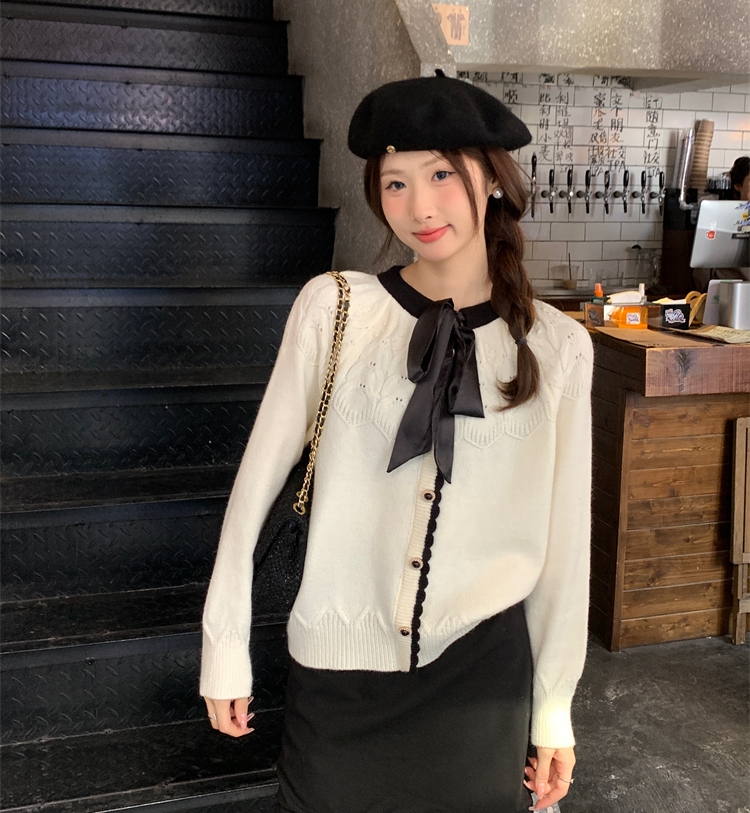 Real shot of new autumn and winter red retro bow tie sweater women's short knitted cardigan top