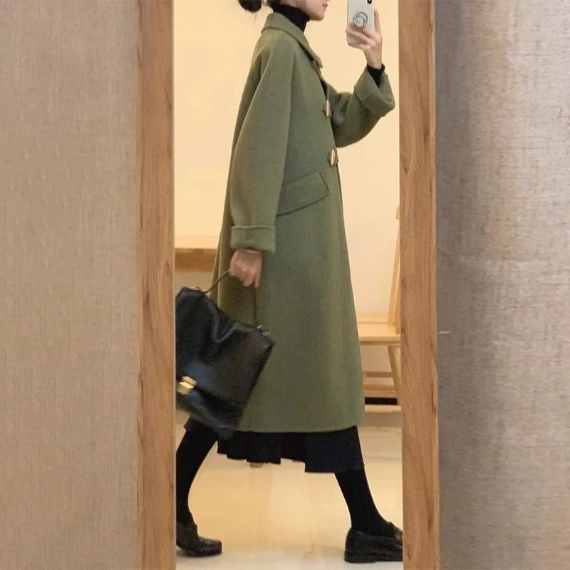 Green horn button woolen coat for women autumn and winter 2023 new high-end small Hepburn style woolen coat