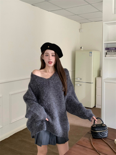 Actual shot of the new autumn and winter women's clothing suit, women's lazy style gray outer sweater sweater + skirt two-piece set