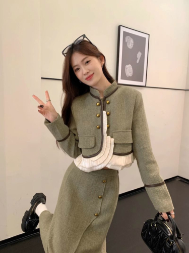 Xiaoxiang style design stitching long-sleeved jacket mid-length slit skirt women's autumn and winter  new two-piece set