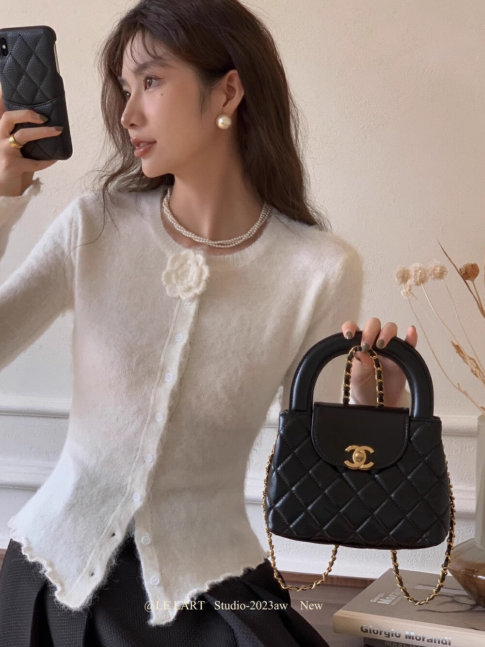 Fashionable round neck floral mohair sweater for women autumn and winter French high-end temperament elegant slim solid color sweater
