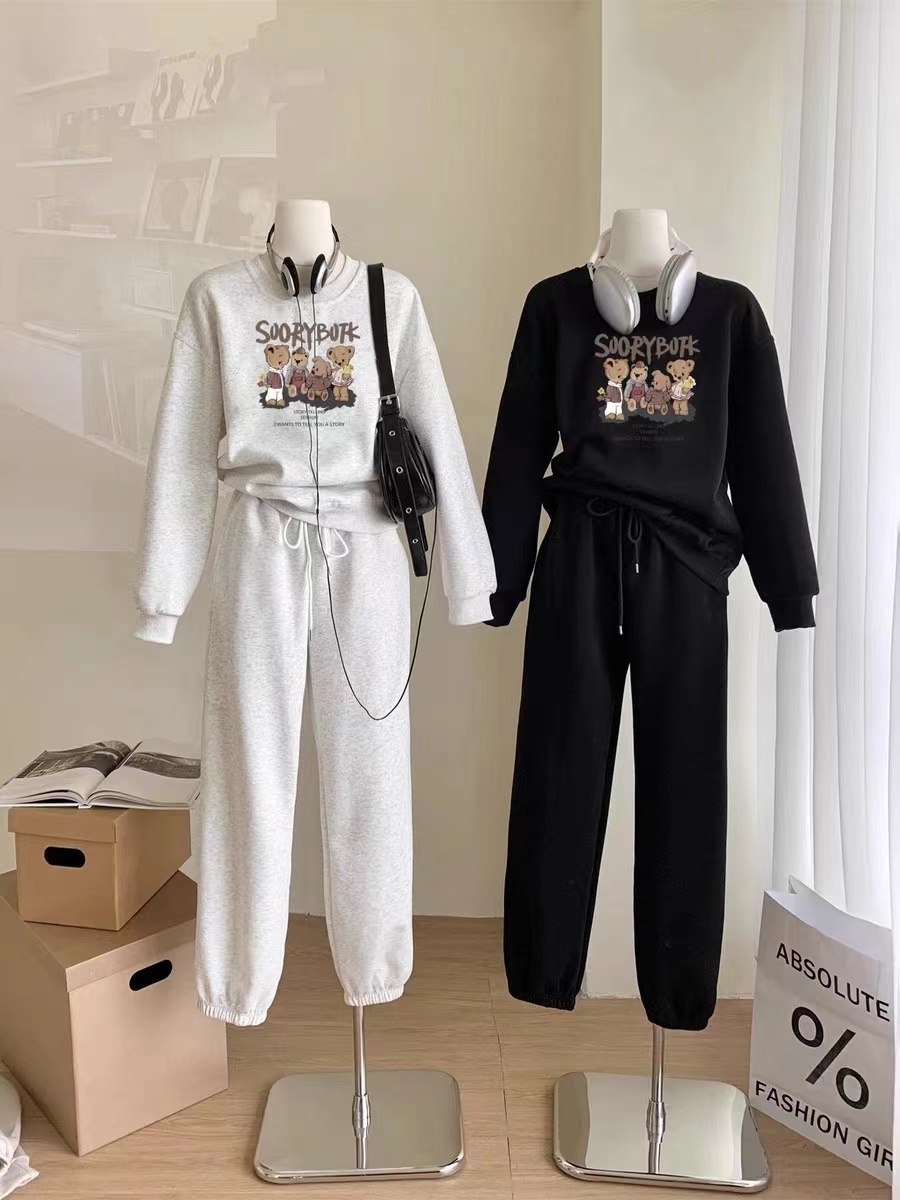 Sports suit women's 2023 autumn and winter age-reducing fashionable small loose sweatshirt casual two-piece set