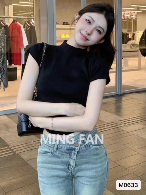 新款設計感氣質半高領純色泡泡袖弧形下擺短袖上衣女
