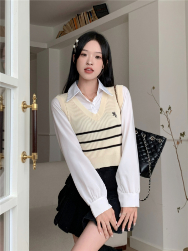 Real shot Polo collar spliced ​​vest shirt autumn and winter new chic and beautiful small shirt fake two-piece shirt