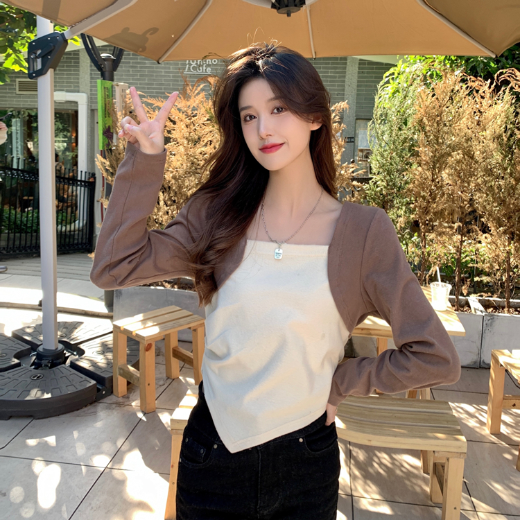 洋氣胖MM方領顯瘦T恤女大碼撞色拼接不規則內搭打底上衣設計感