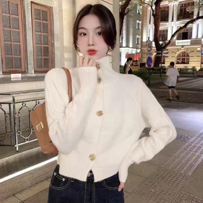 慵懶風毛衣外套女款2023新款高領上衣復古綿羊絨單排扣針織開衫潮