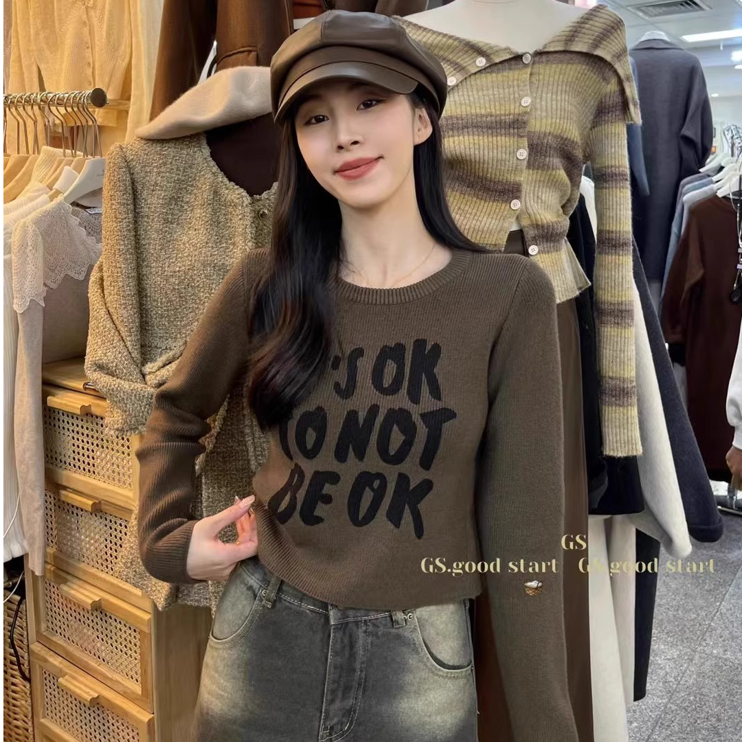 Korean style design discreet leaky back sweater for women 2024 autumn and winter new round neck short style back hollow sweater
