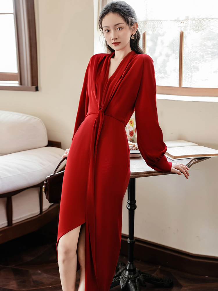 Elegant and elegant kink design v-neck waist slit lantern sleeves red dress