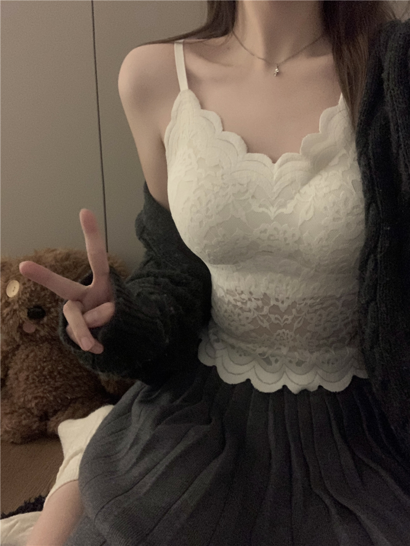 實拍~ 蕾秋冬新款蕾絲打底文胸帶胸墊美背內搭修身吊帶背心
